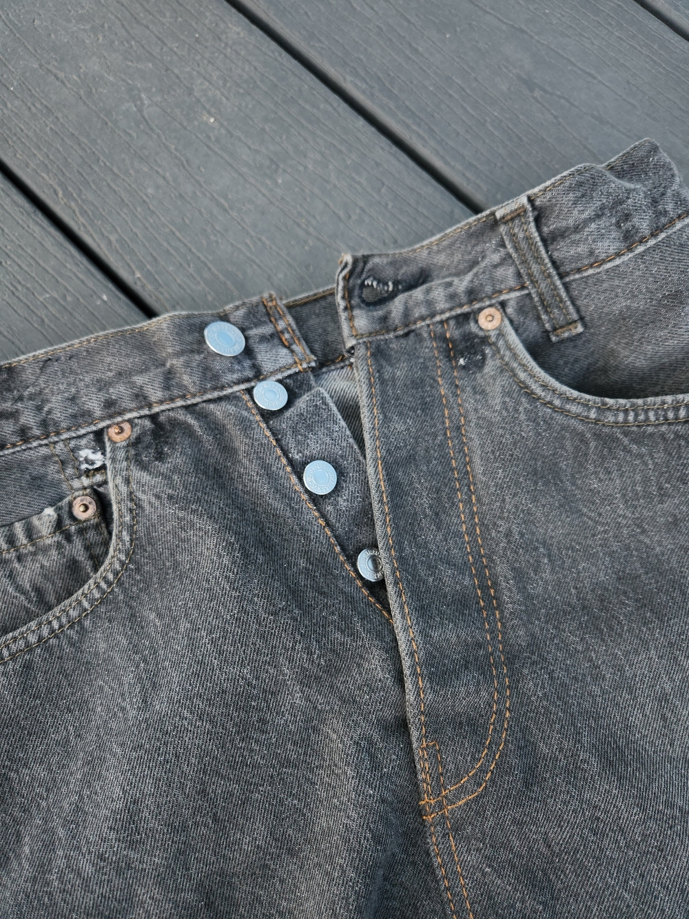 Levi's Black Denim Frayed Hem Mini Skirt - Picture 6 of 8